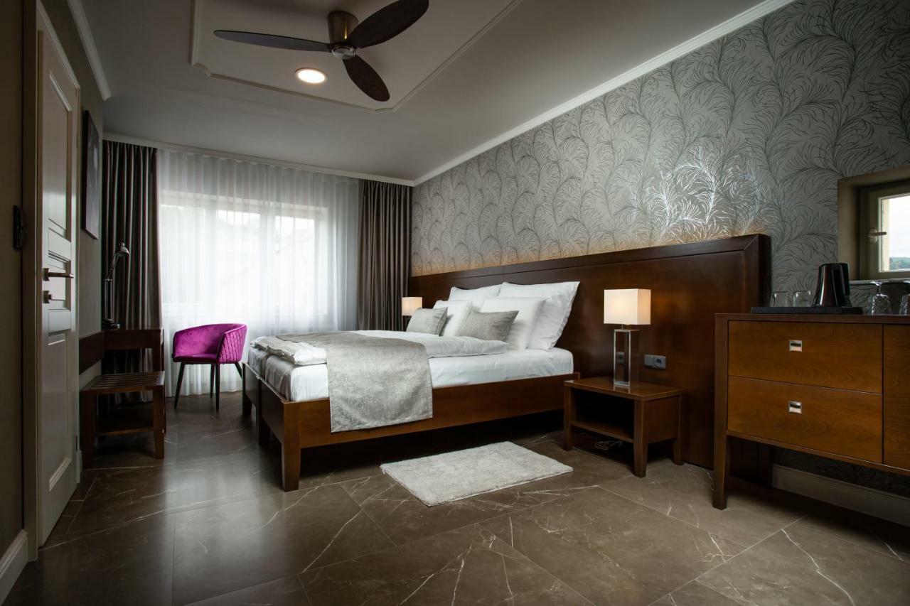 Hotel Anna Beroun  Luaran gambar