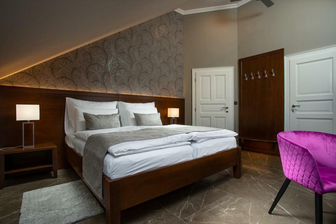 Hotel Anna Beroun  Luaran gambar