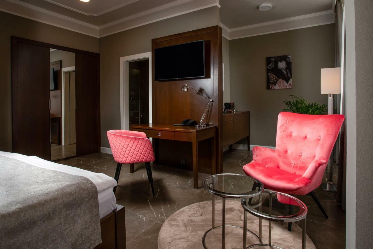 Hotel Anna Beroun  Luaran gambar