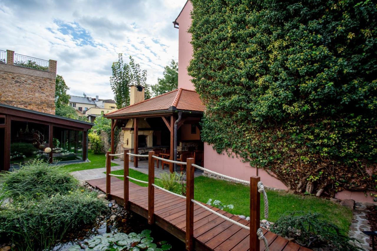 Hotel Anna Beroun  Luaran gambar